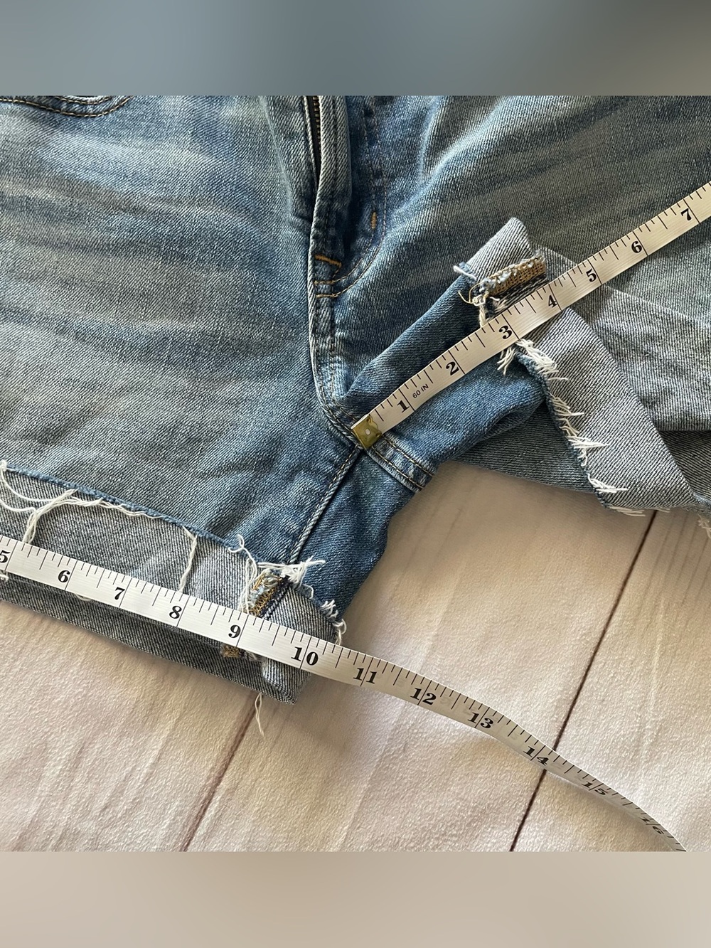 Gap 5” Mid Rise Denim Shorts Women’s 25 | 0 Blue Cuffed Stretch Casual Preppy - Picture 11 of 13